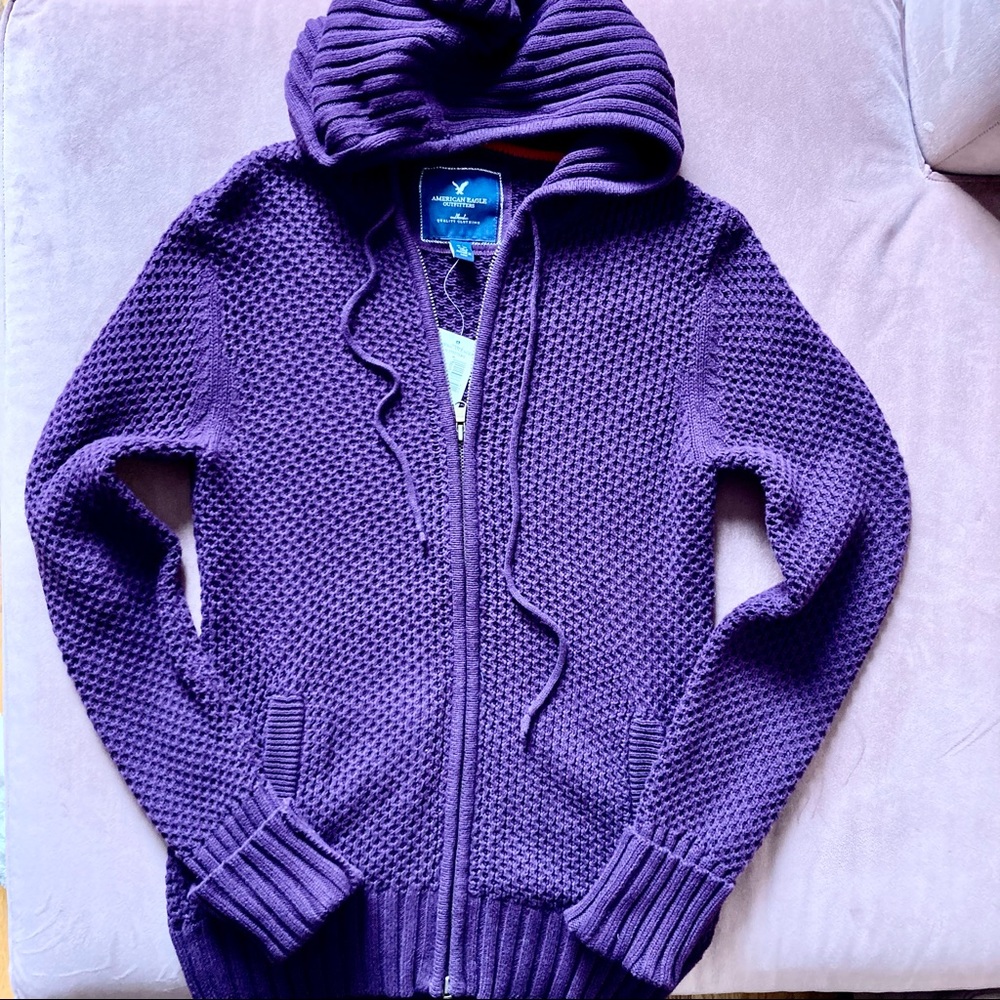 American Eagle Outfitters Sweater in dark purple, size M